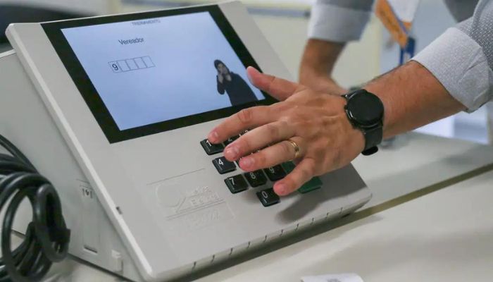 AGU lança cartilha sobre conduta de agentes públicos nas eleições